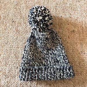 UNIQLO Pom Pom Knit Hat